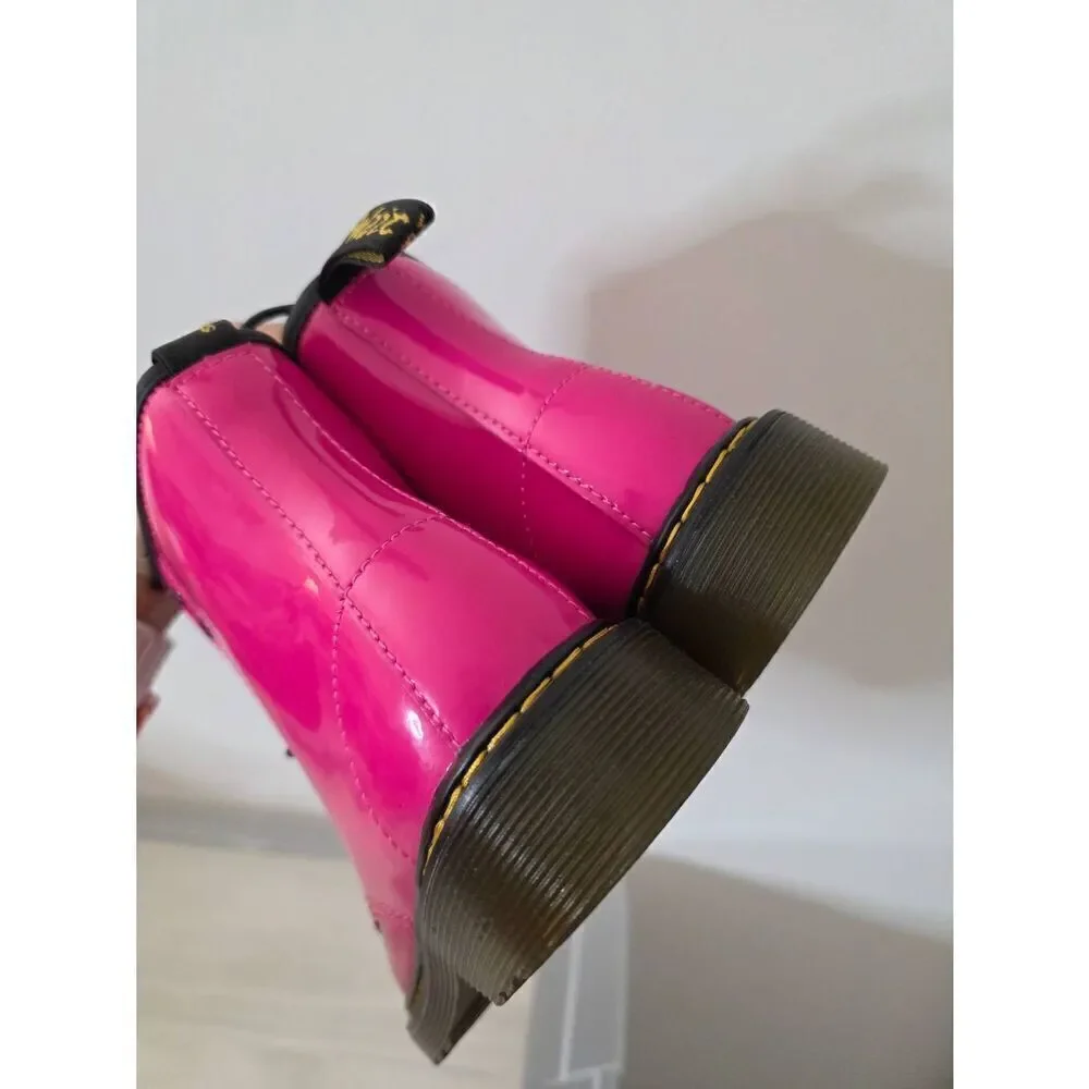 Dr. Marten girls hot pink patent leather boot US 3
